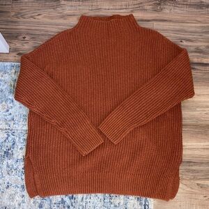 Max Studio - Women’s Crewneck Knit Sweater in Rust